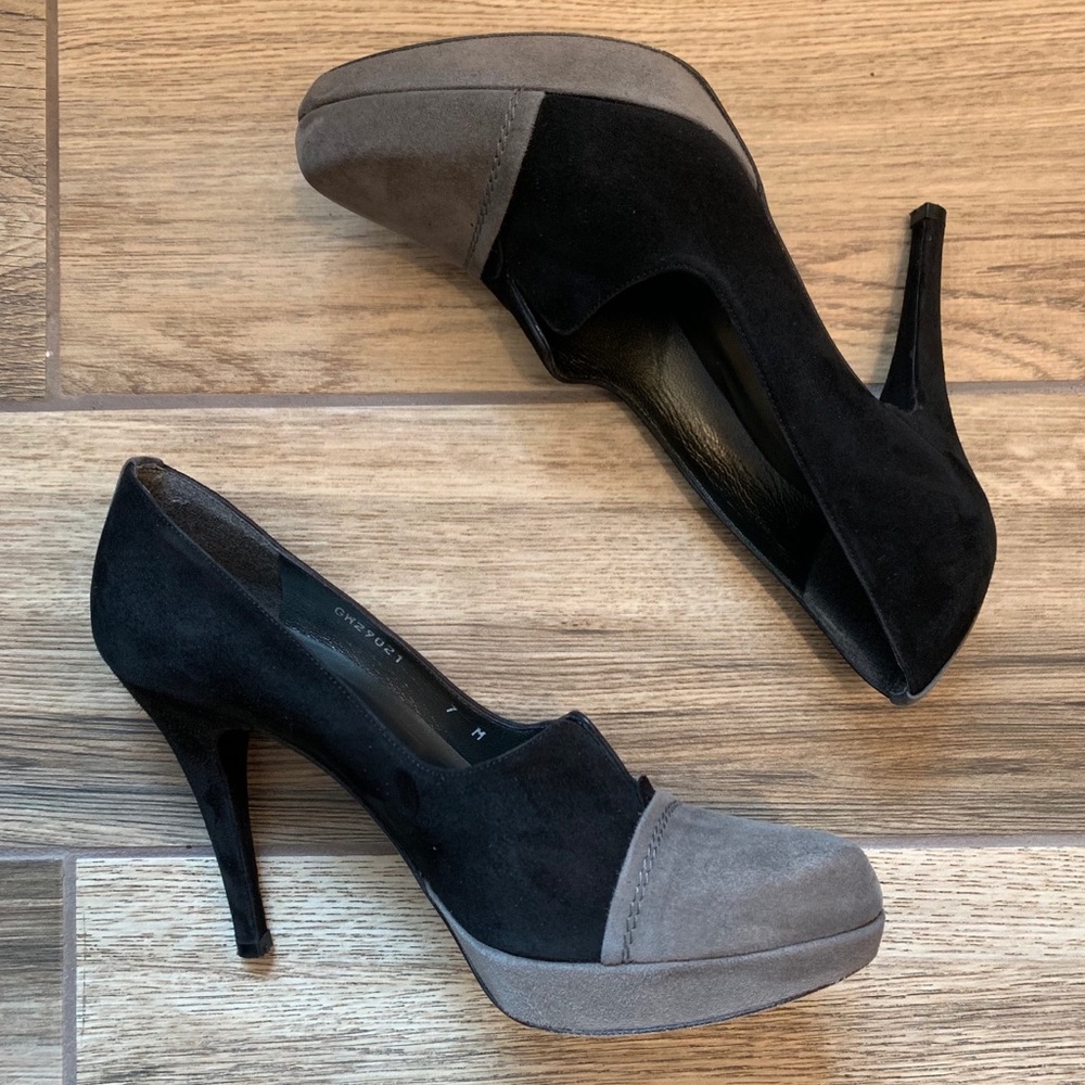 Vintage Stuart Weitzman suede Dipsy platform heel